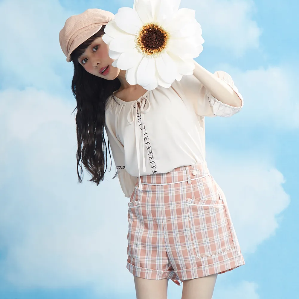 【betty’s 貝蒂思】出清品  學院風格紋口袋壓線短褲(粉色)