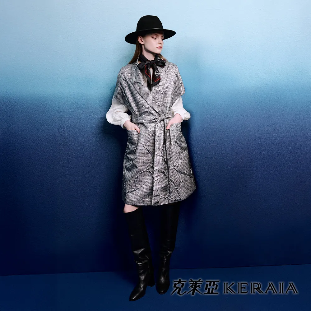 【KERAIA 克萊亞】絢銀麟光格紋長背心(附腰帶)